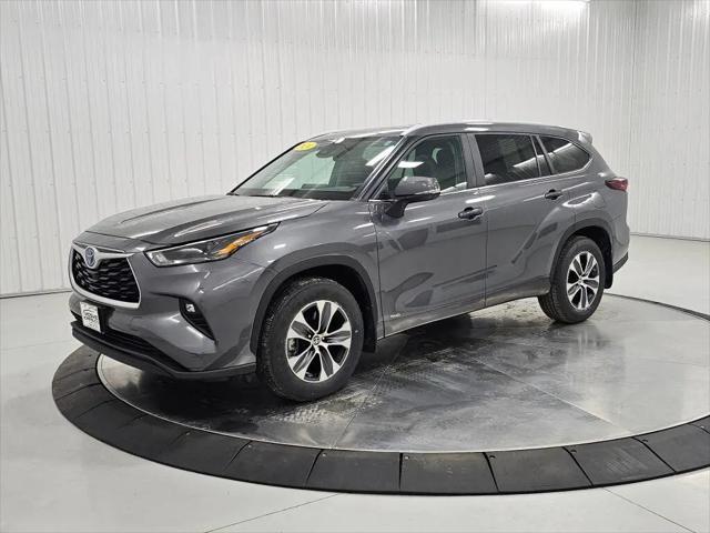 2024 Toyota Highlander Hybrid XLE for sale in Mason City, IA