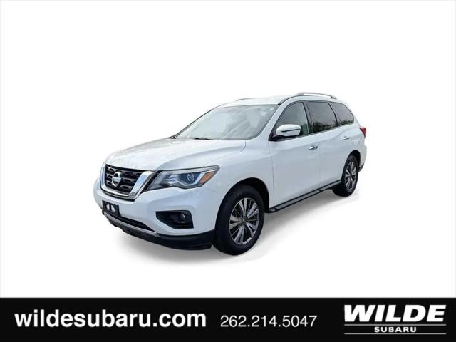 2019 Nissan Pathfinder SL for sale in Waukesha, WI