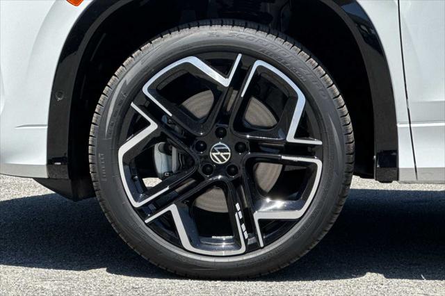 2026 Volkswagen Tiguan SEL R-Line Turbo