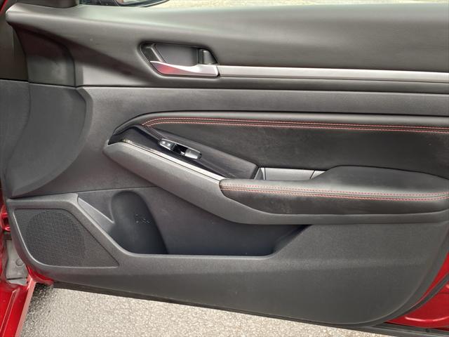 2023 Nissan Altima SR FWD