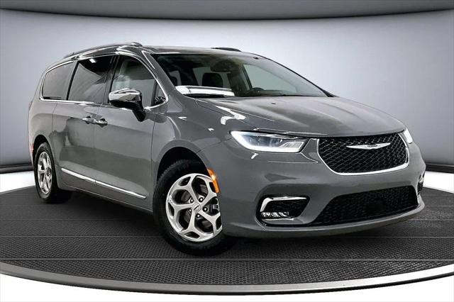 2023 Chrysler Pacifica Limited for sale in Harrisonburg, VA
