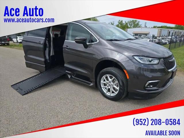 2023 Chrysler Pacifica Touring L for sale in Jordan, MN