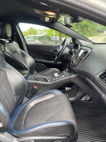 2015 Chrysler 200 S