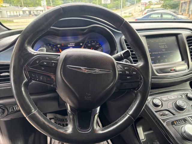 2015 Chrysler 200 S