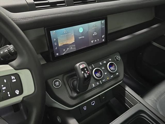 2024 Land Rover Defender 110 P300