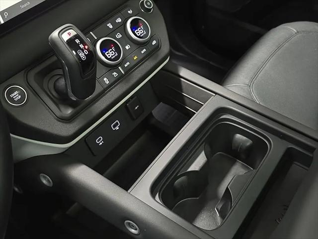 2024 Land Rover Defender 110 P300