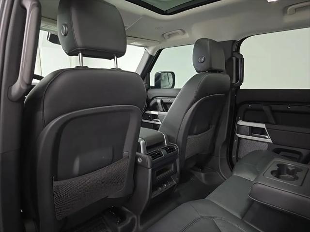 2024 Land Rover Defender 110 P300