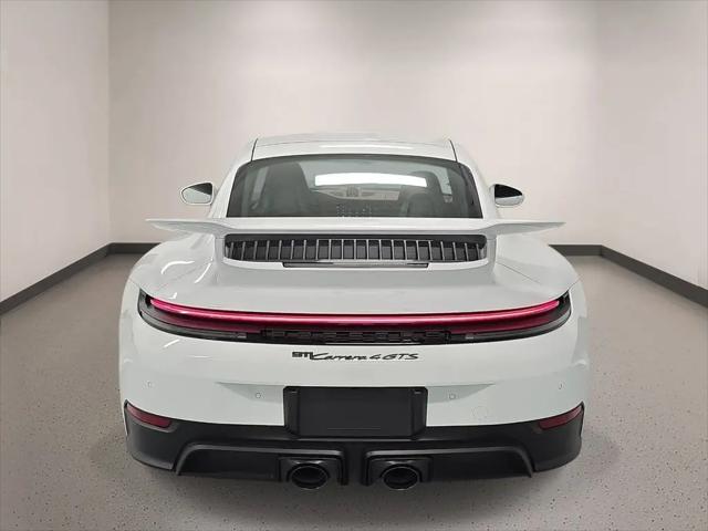 2025 Porsche 911 Carrera 4 GTS