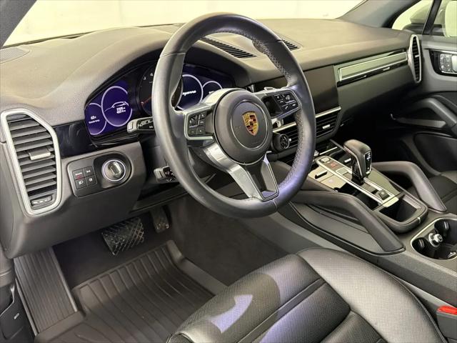 2022 Porsche Cayenne Platinum Edition