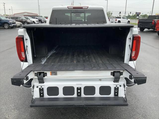 2023 GMC Sierra 1500 4WD Crew Cab Short Box AT4