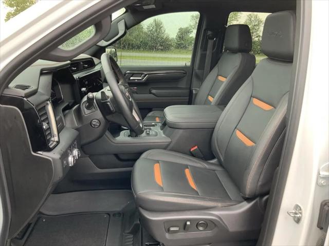 2023 GMC Sierra 1500 4WD Crew Cab Short Box AT4