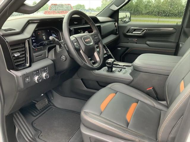2023 GMC Sierra 1500 4WD Crew Cab Short Box AT4