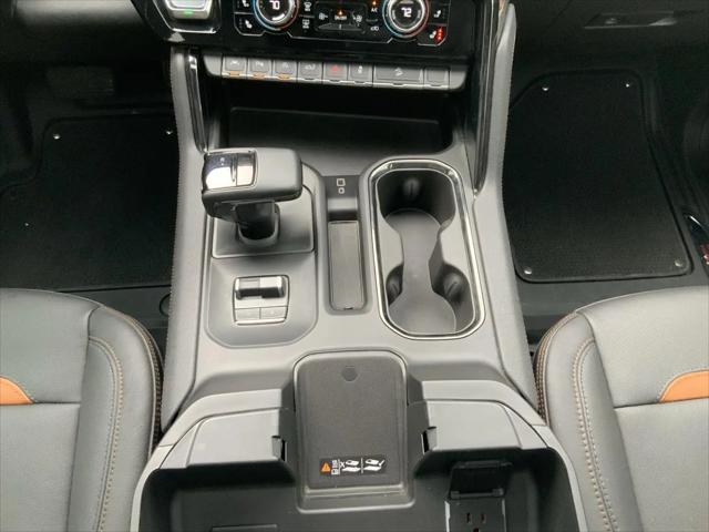 2023 GMC Sierra 1500 4WD Crew Cab Short Box AT4