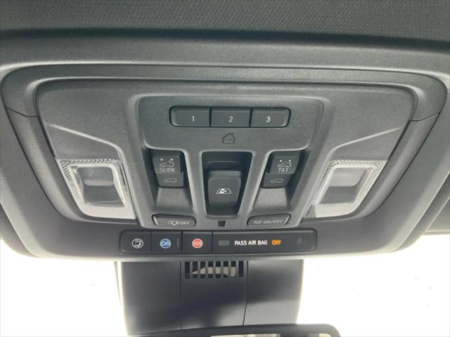 2023 GMC Sierra 1500 4WD Crew Cab Short Box AT4