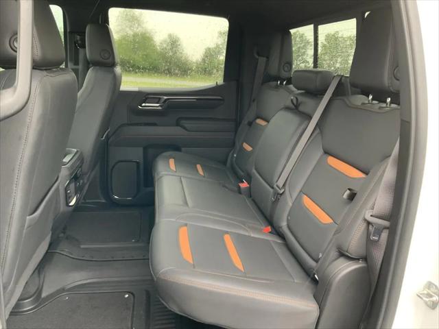 2023 GMC Sierra 1500 4WD Crew Cab Short Box AT4