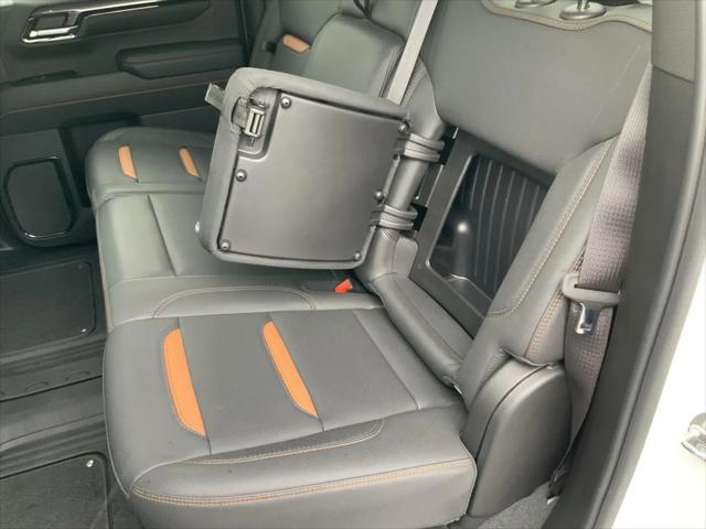 2023 GMC Sierra 1500 4WD Crew Cab Short Box AT4