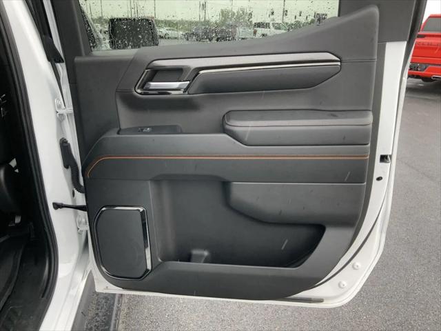 2023 GMC Sierra 1500 4WD Crew Cab Short Box AT4