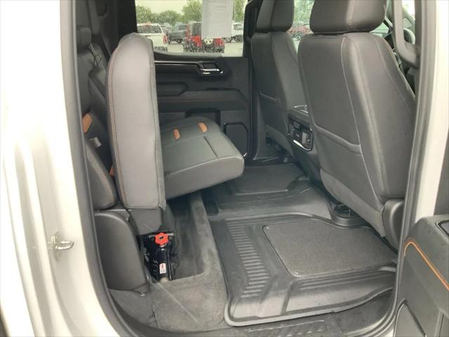 2023 GMC Sierra 1500 4WD Crew Cab Short Box AT4