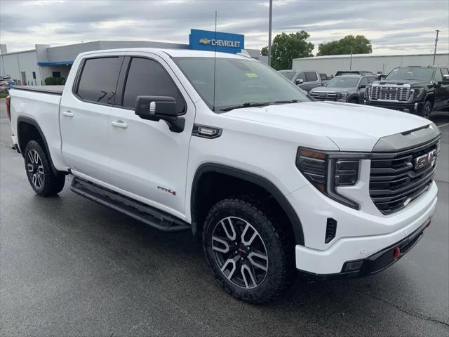 2023 GMC Sierra 1500 4WD Crew Cab Short Box AT4