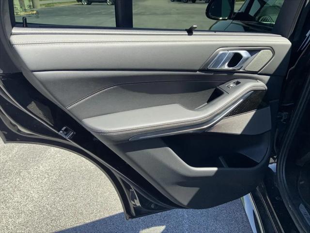 2024 BMW X5 M60i