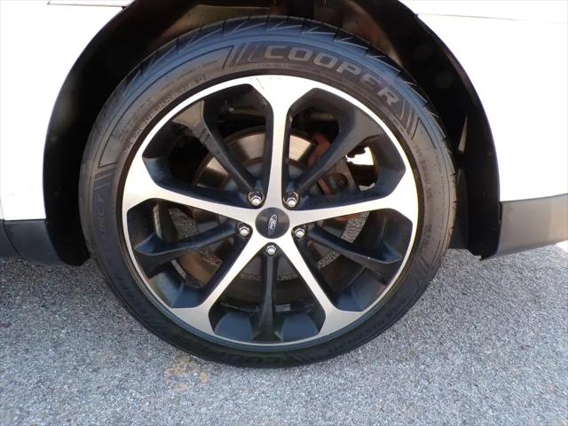 2015 Ford Taurus SEL