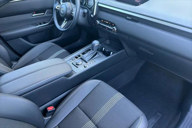 2025 Mazda CX-50 Hybrid Preferred Package