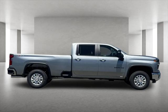 2026 Chevrolet Silverado 3500HD Crew Cab, Long Bed, LT Dual Rear Wheel, RWD