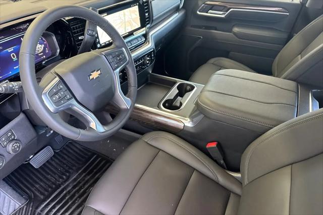 2026 Chevrolet Silverado 3500HD Crew Cab, Long Bed, LT Dual Rear Wheel, RWD
