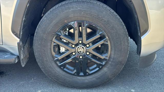 2025 Toyota Sequoia SR5