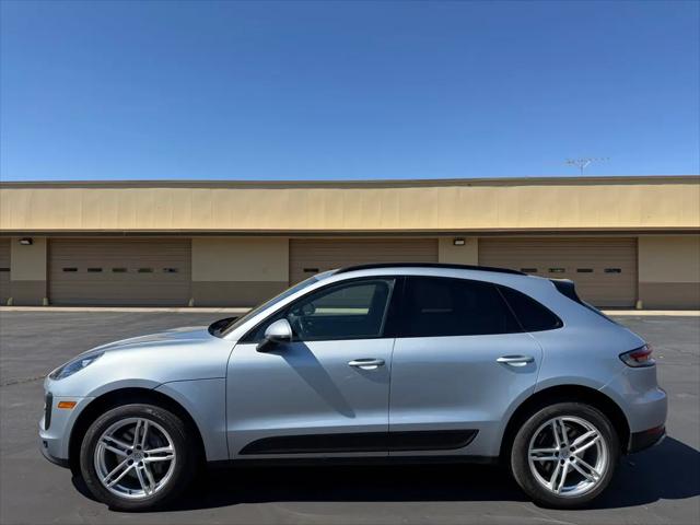 2021 Porsche Macan Macan