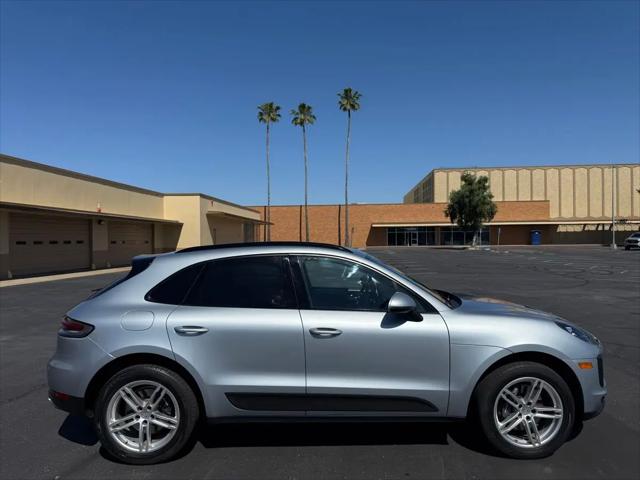 2021 Porsche Macan Macan