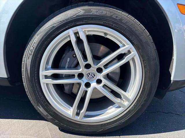 2021 Porsche Macan Macan