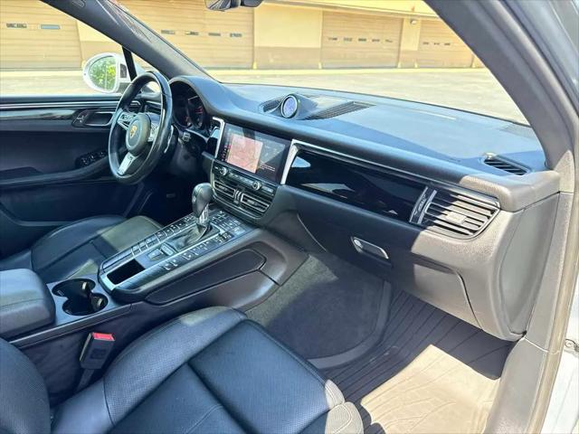 2021 Porsche Macan Macan