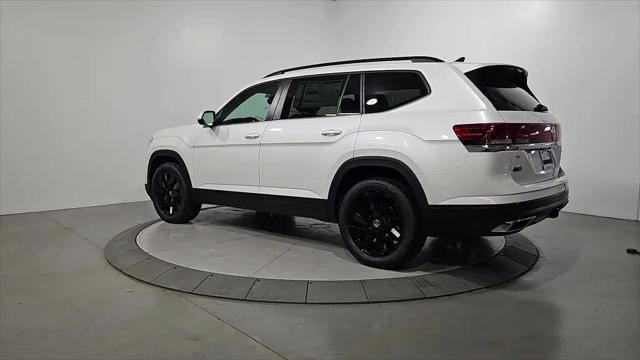 2026 Volkswagen Atlas SE with Technology
