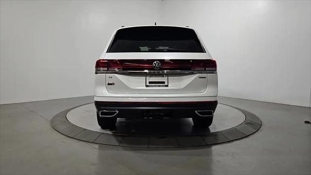 2026 Volkswagen Atlas SE with Technology