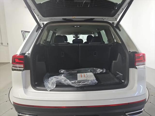 2026 Volkswagen Atlas SE with Technology