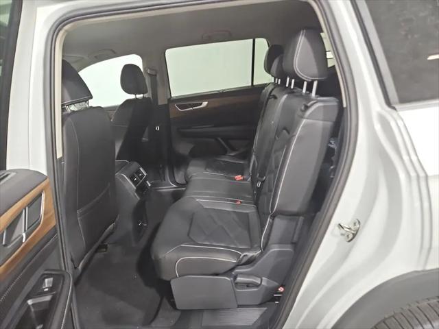 2026 Volkswagen Atlas SE with Technology