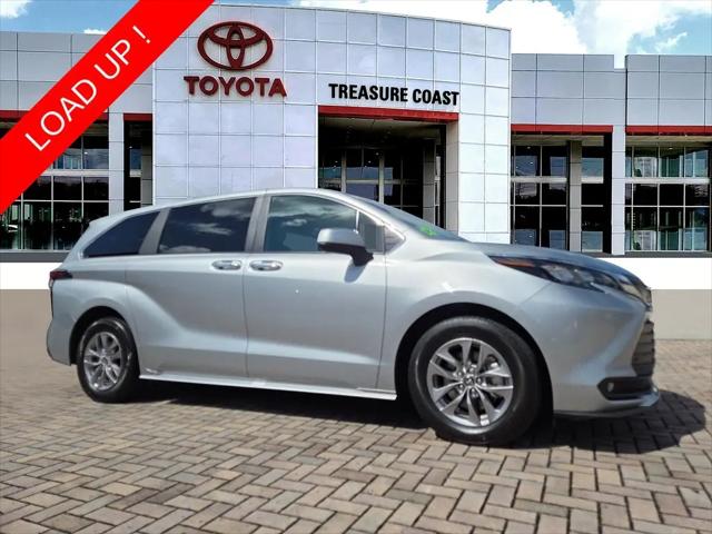 2025 Toyota Sienna XLE for sale in Stuart, FL