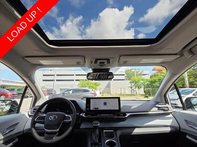 2025 Toyota Sienna XLE
