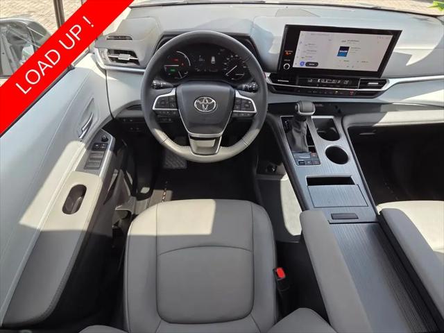 2025 Toyota Sienna XLE