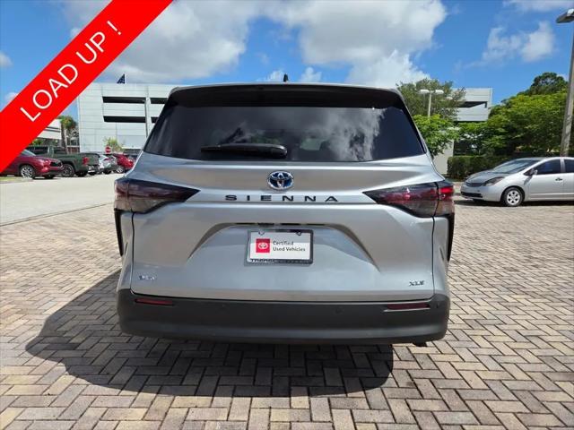 2025 Toyota Sienna XLE