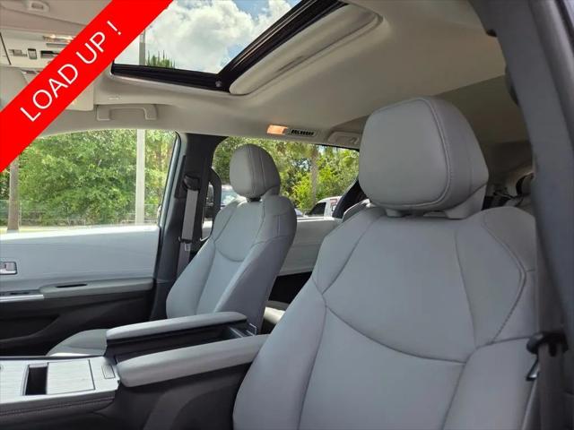 2025 Toyota Sienna XLE