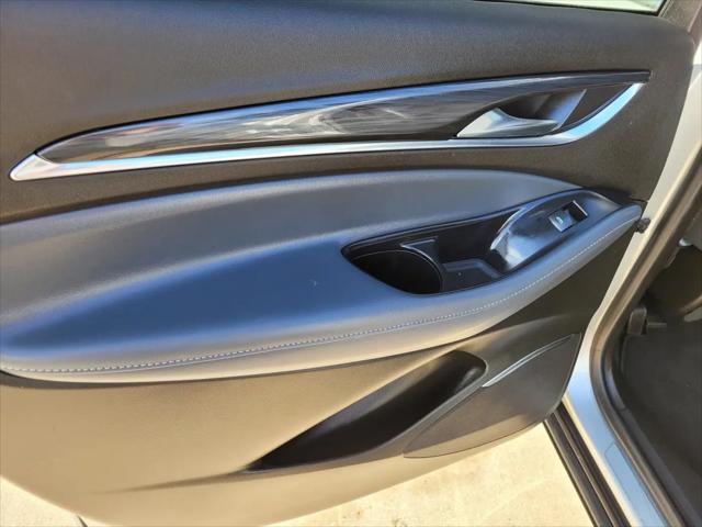 2022 Buick Enclave FWD Essence