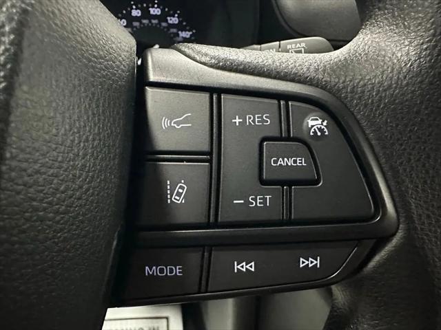 2025 Toyota Sienna LE