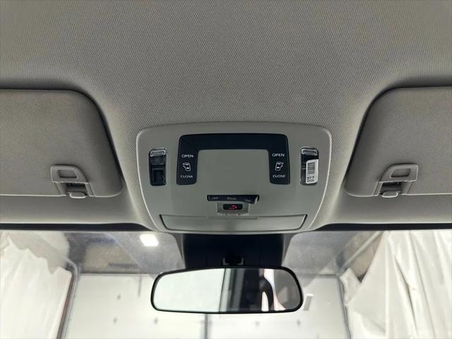2025 Toyota Sienna LE