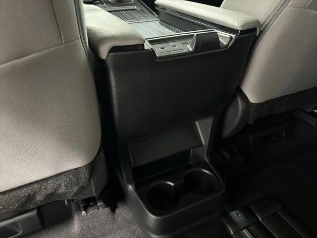 2025 Toyota Sienna LE