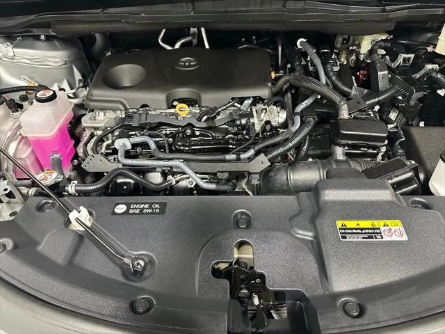 2025 Toyota Sienna LE