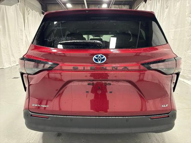 2025 Toyota Sienna XLE