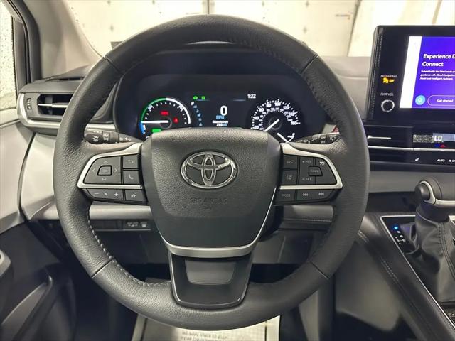 2025 Toyota Sienna XLE