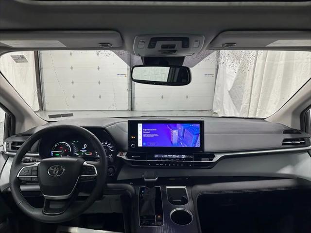 2025 Toyota Sienna XLE